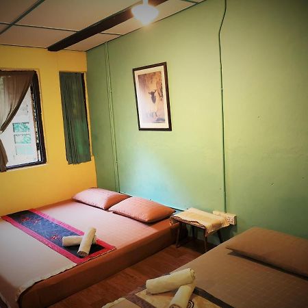 Moontree47 Motel George Town Exterior photo